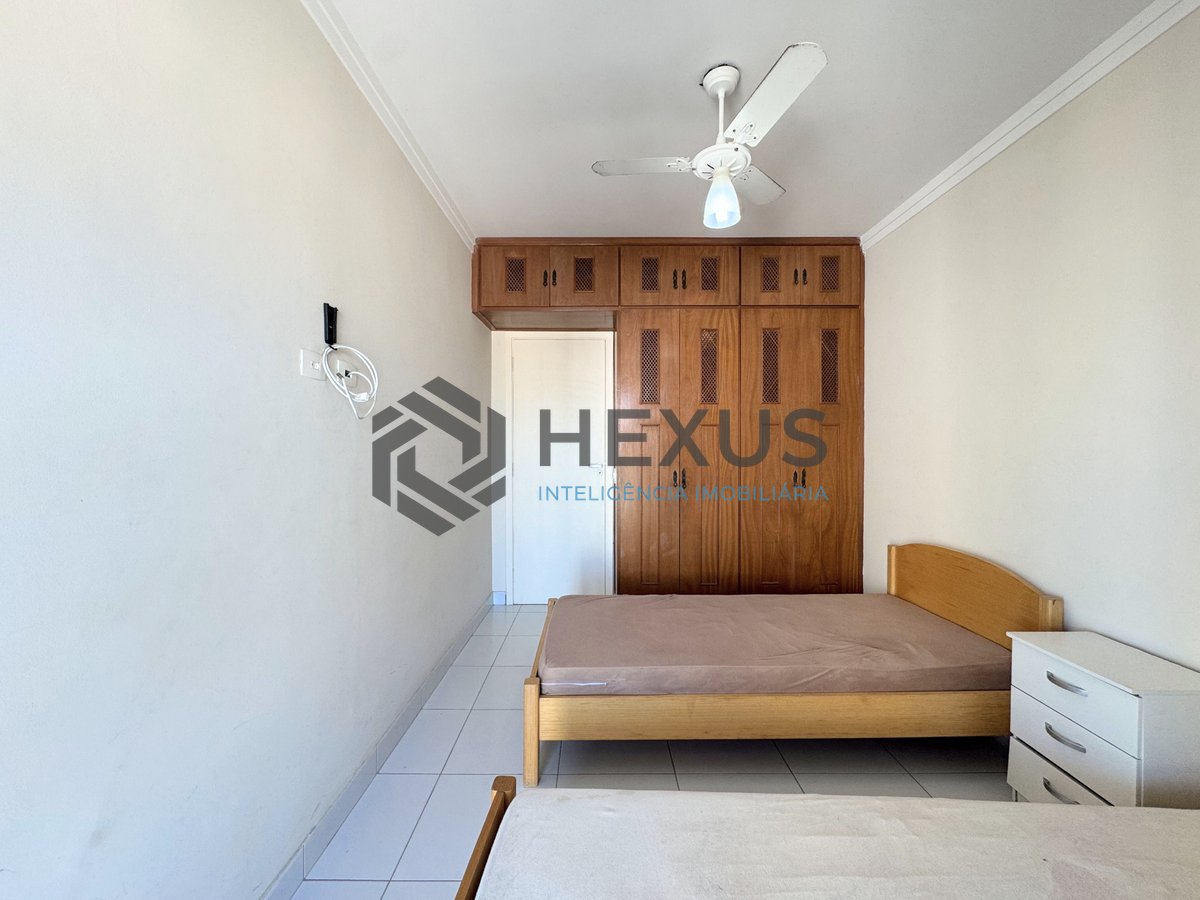 Foto 12 de Apartamento com varanda e lazer na Praia das Pitangueiras, Guarujá