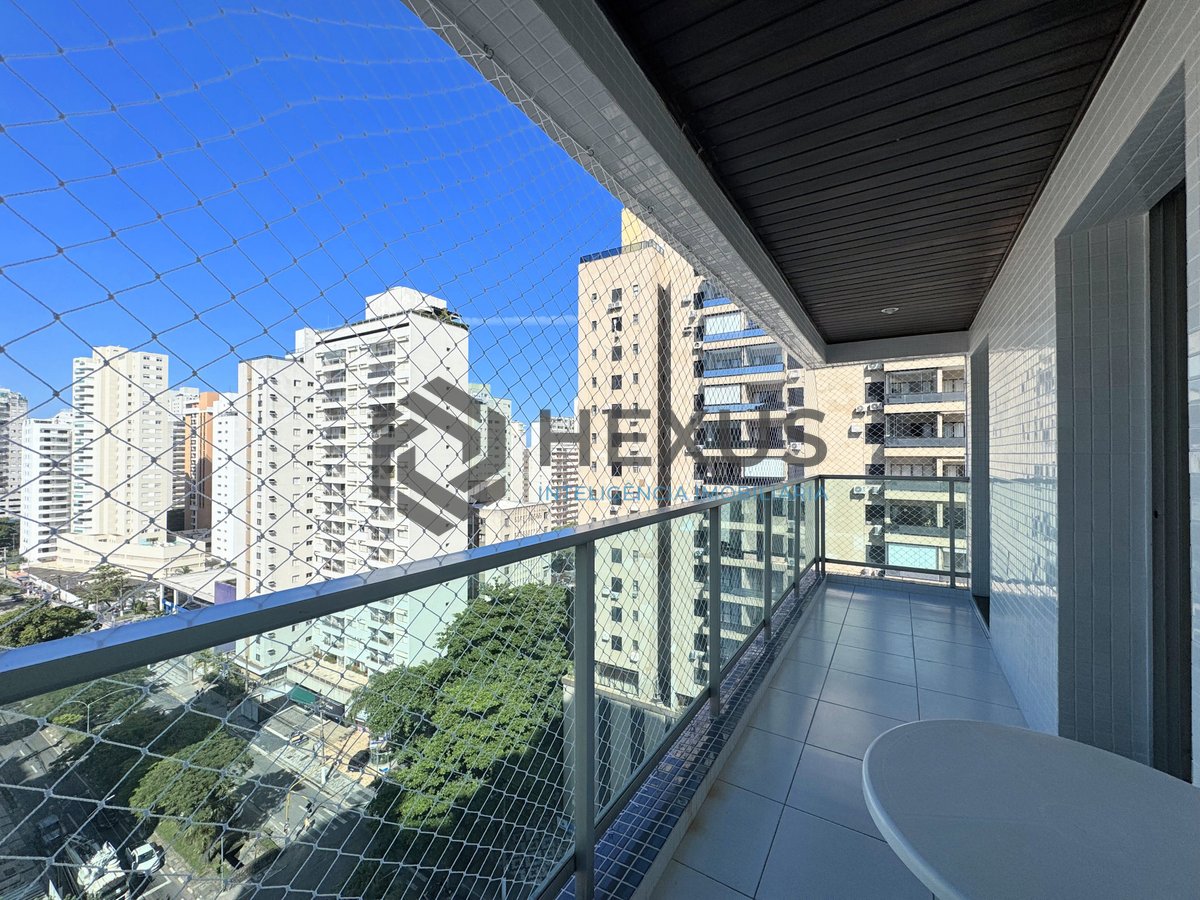 Foto 4 de Apartamento com varanda e lazer na Praia das Pitangueiras, Guarujá