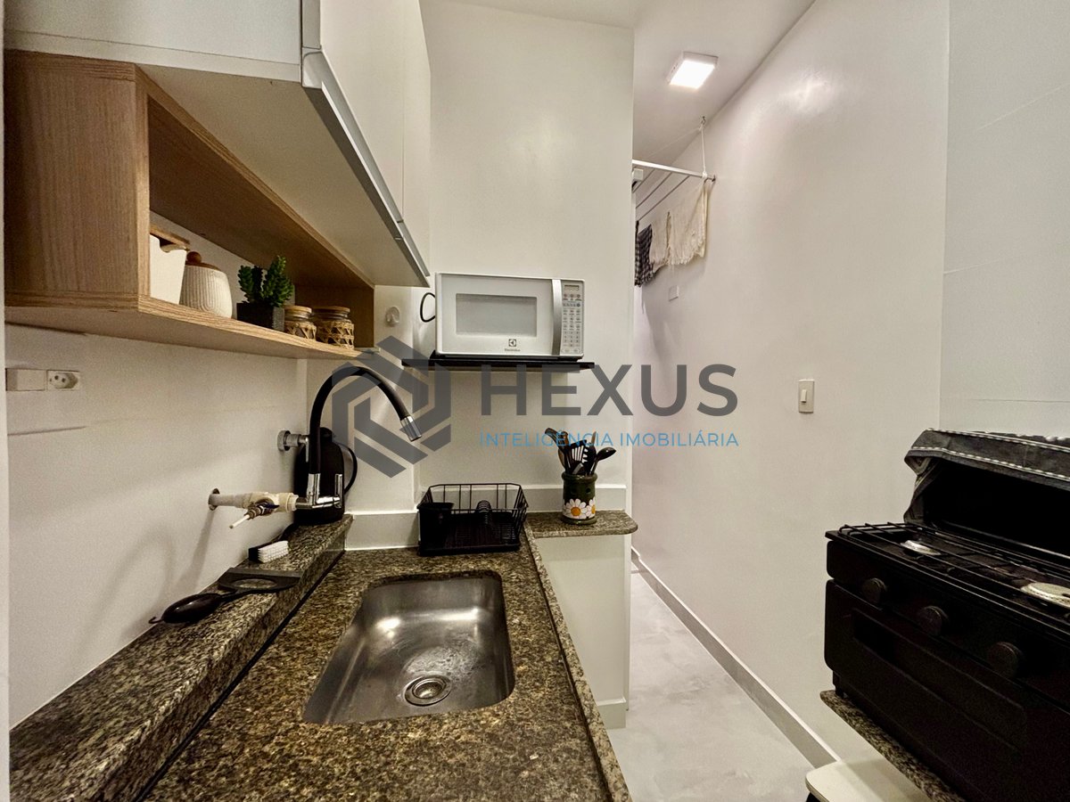 Foto 9 de Apartamento reformado na região da Barra Funda nas Pitangueiras, Guarujá