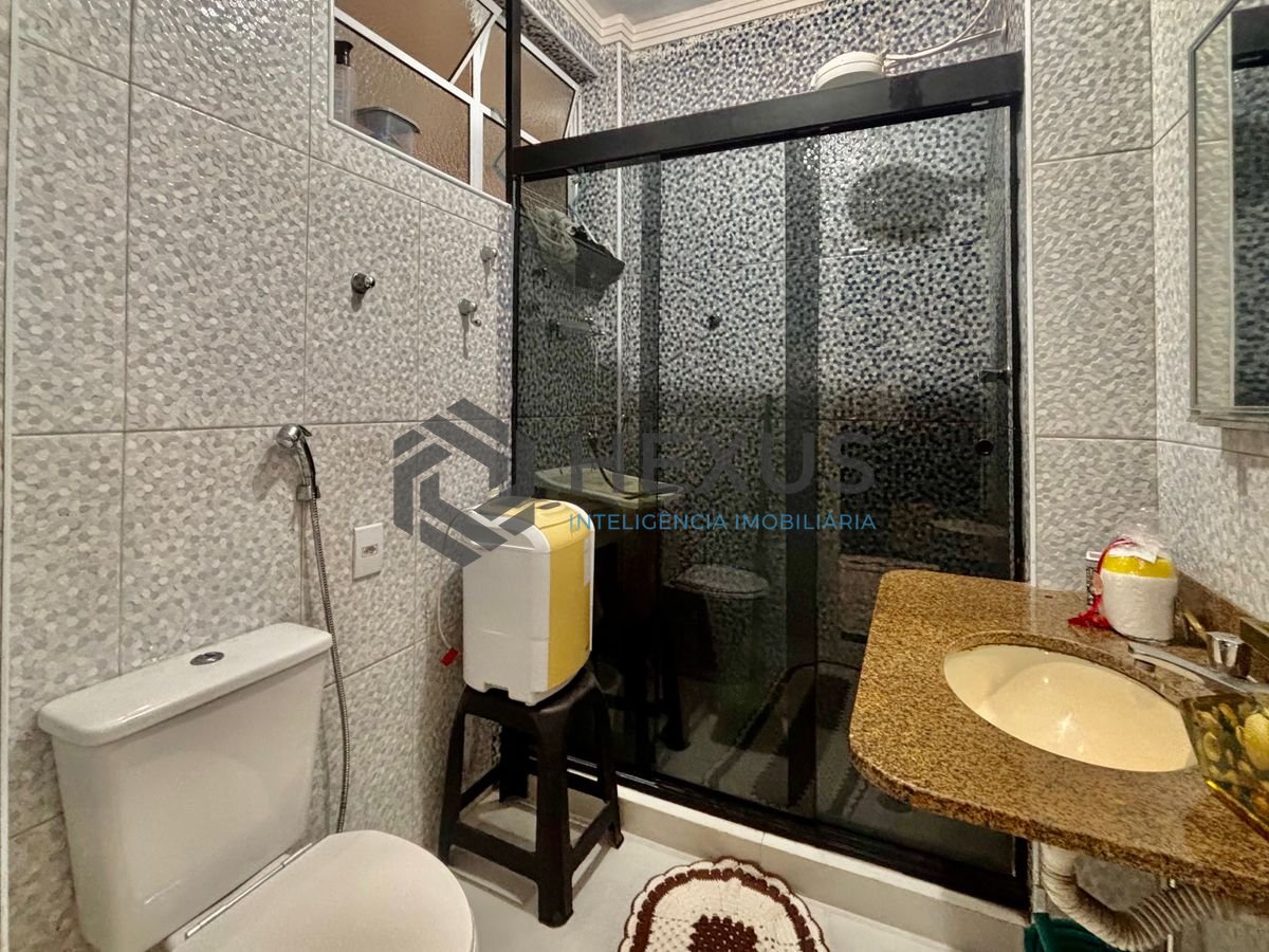 Foto 12 de Apartamento a 1 quadra da praia na região da Barra Funda nas Pitangueiras, Guarujá