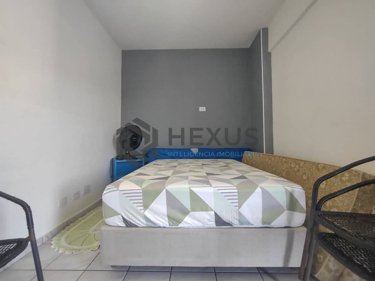 Foto 11 de Apartamento com varanda e lazer na Praia da Enseada, Guarujá
