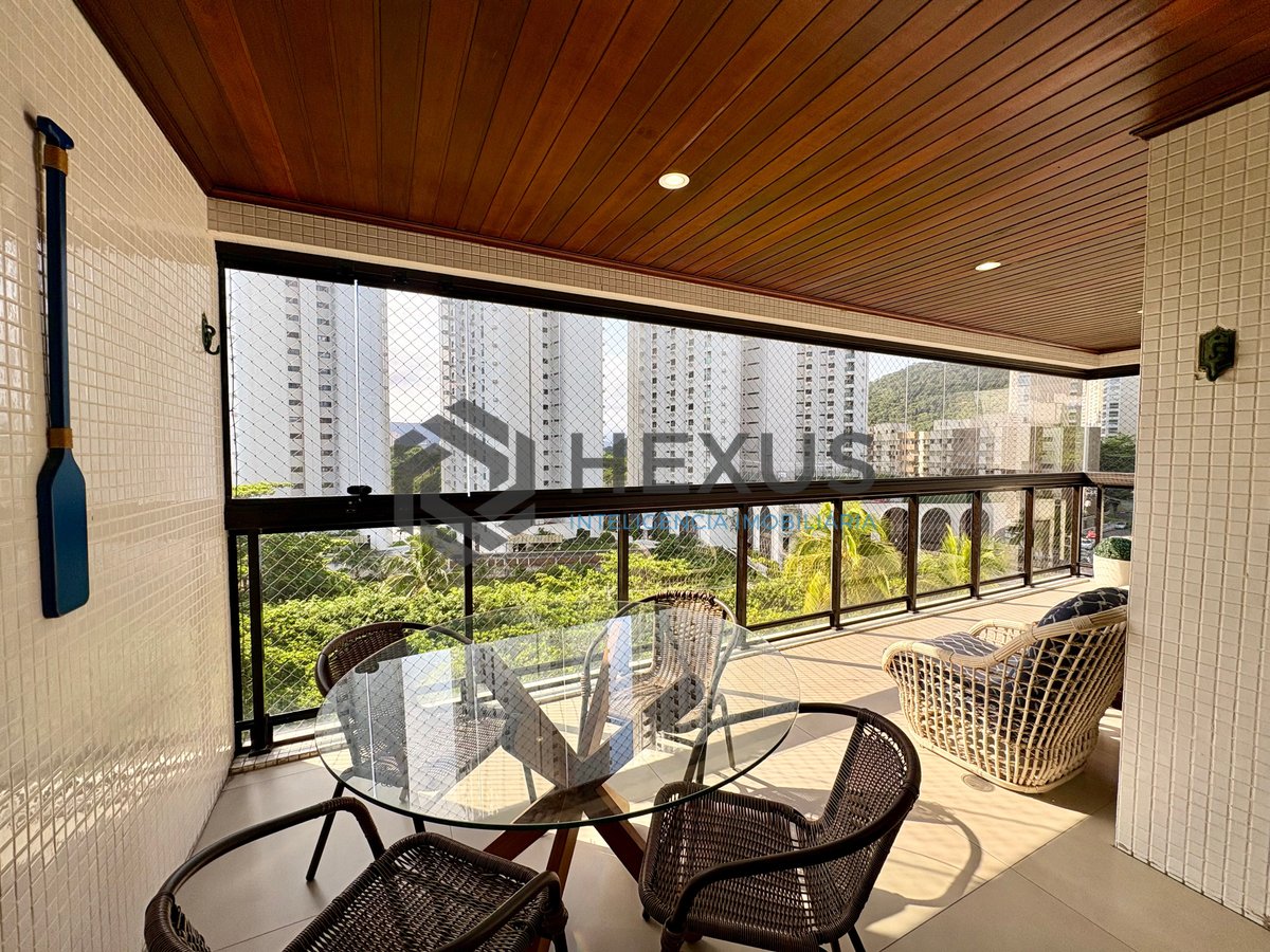 Foto 7 de Apartamento com varanda e lazer na beira mar da Praia da Enseada, Guarujá