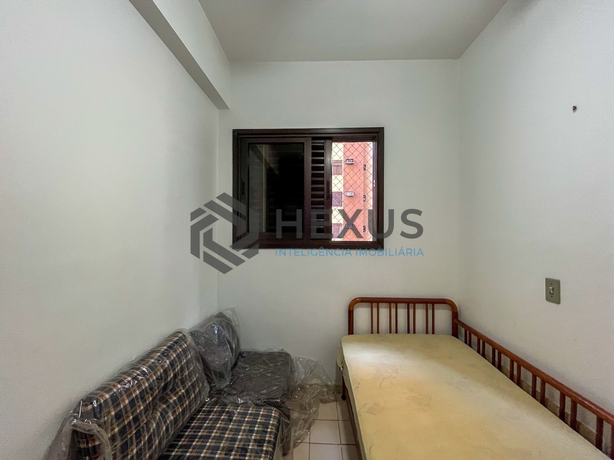 Foto 13 de Apartamento com varanda na região da Barra Funda da Praia das Pitangueiras, Guarujá