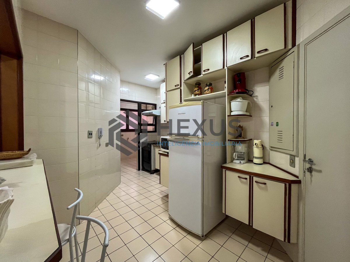 Foto 26 de Apartamento com varanda na região da Barra Funda da Praia das Pitangueiras, Guarujá