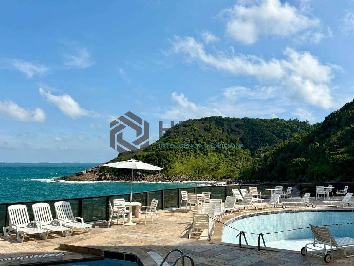 Foto 42 de Apartamento frente mar com varanda vista mar e lazer nos Tortugas na Praia da Enseada, Guarujá