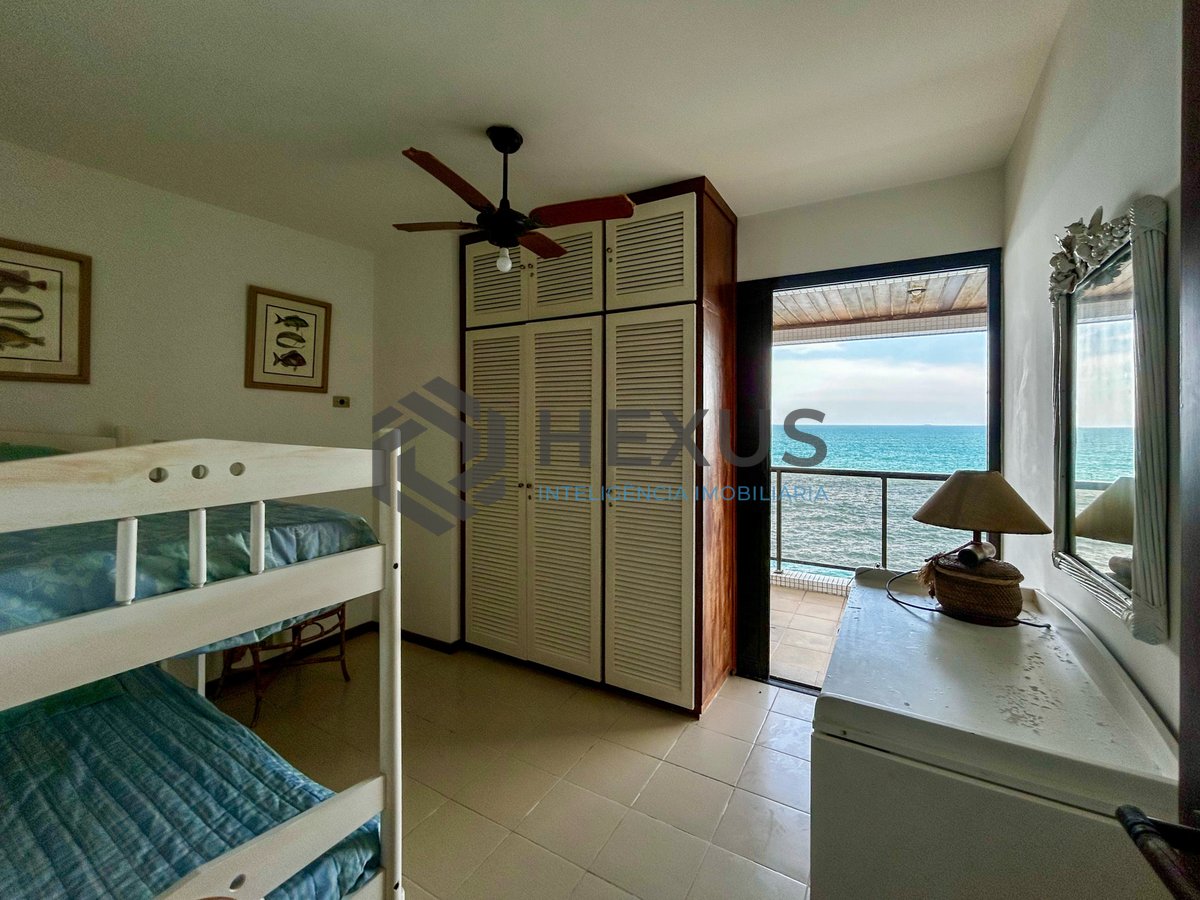 Foto 7 de Apartamento frente mar com varanda vista mar e lazer nos Tortugas na Praia da Enseada, Guarujá