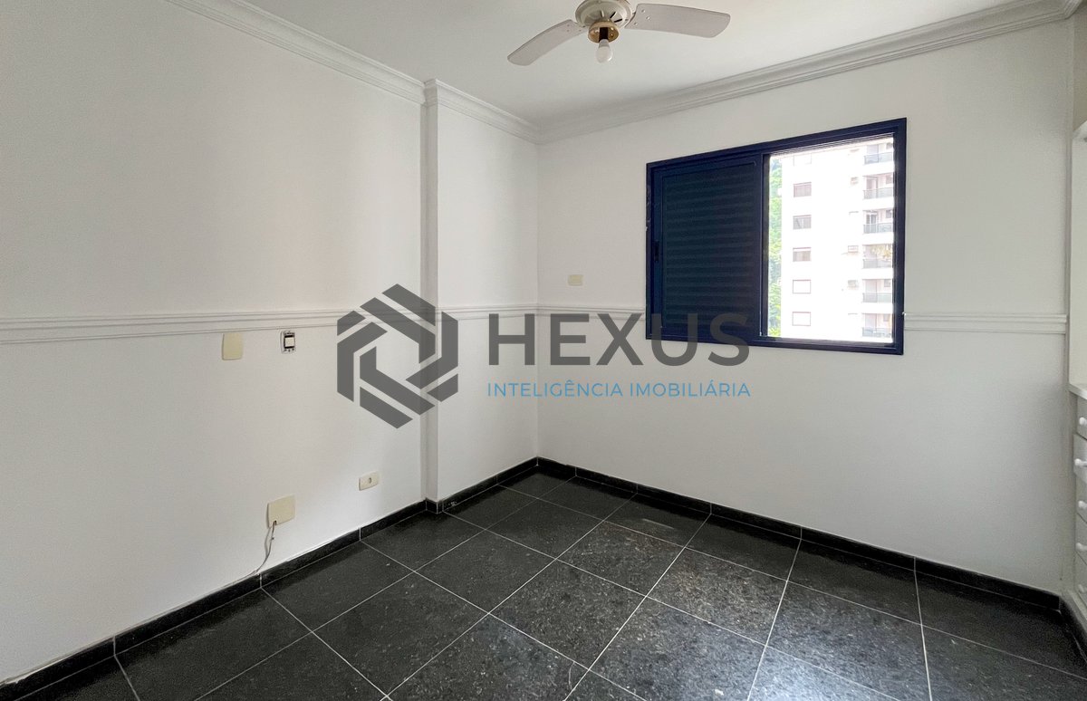 Foto 16 de Apartamento com varanda gourmet a 3 quadras do mar nas Pitangueiras, Guarujá