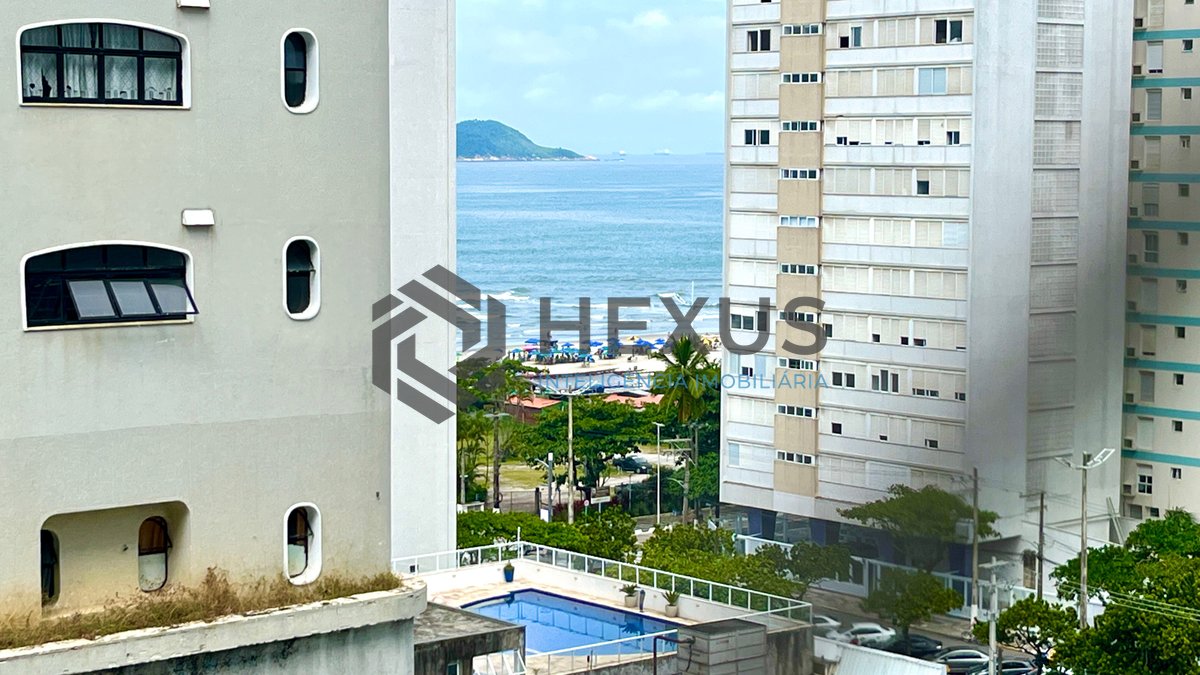 Foto 2 de Apartamento com varanda vista mar a 1 quadra da praia nas Pitangueiras, Guarujá