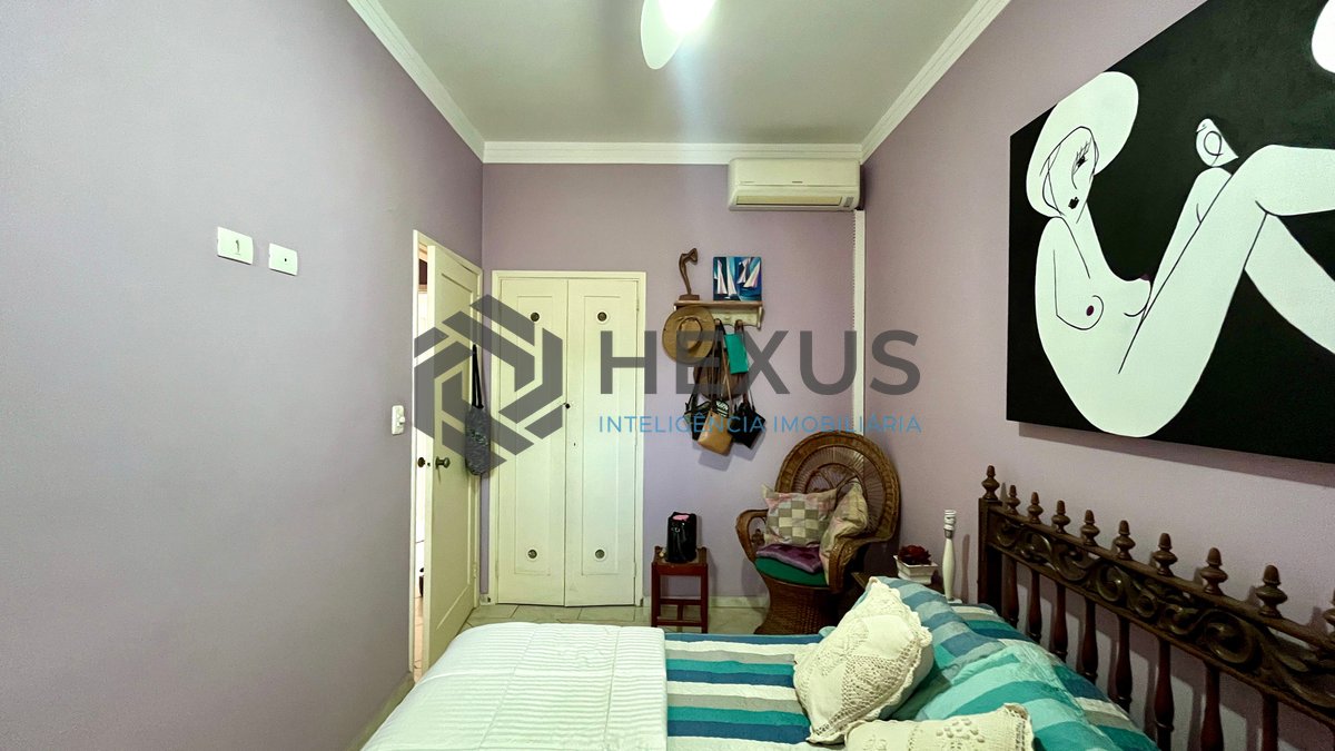 Foto 12 de Apartamento com varanda vista mar a 1 quadra da praia nas Pitangueiras, Guarujá