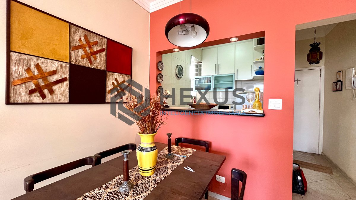 Foto 7 de Apartamento com varanda vista mar a 1 quadra da praia nas Pitangueiras, Guarujá