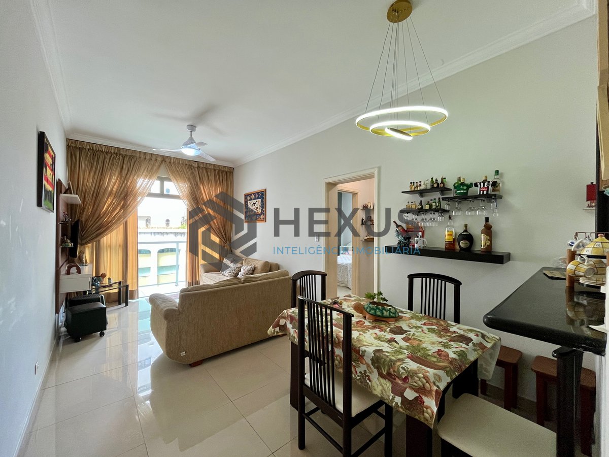 Foto 5 de Apartamento com varanda vista mar a 1 quadra da praia nas Pitangueiras, Guarujá