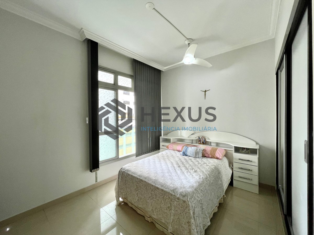 Foto 6 de Apartamento com varanda vista mar a 1 quadra da praia nas Pitangueiras, Guarujá
