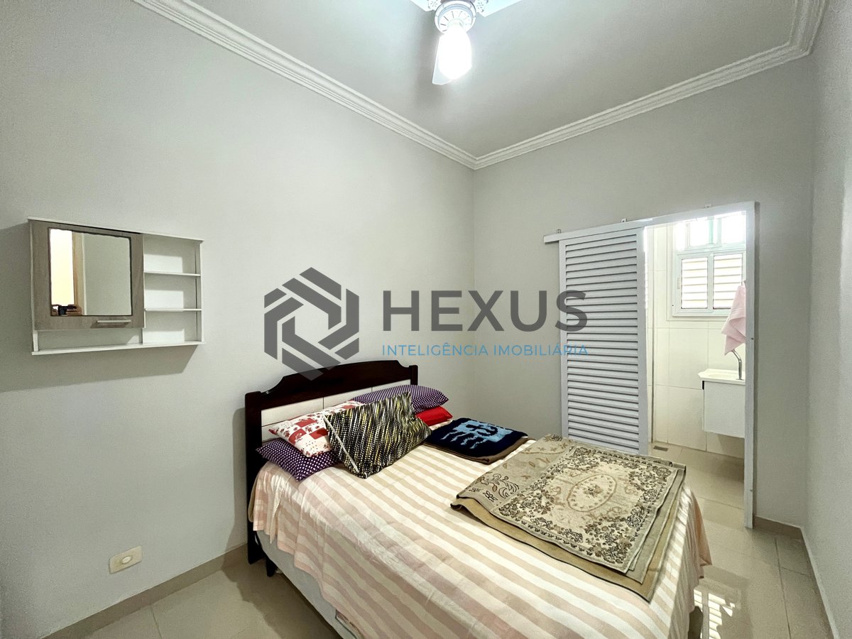 Foto 9 de Apartamento com varanda vista mar a 1 quadra da praia nas Pitangueiras, Guarujá