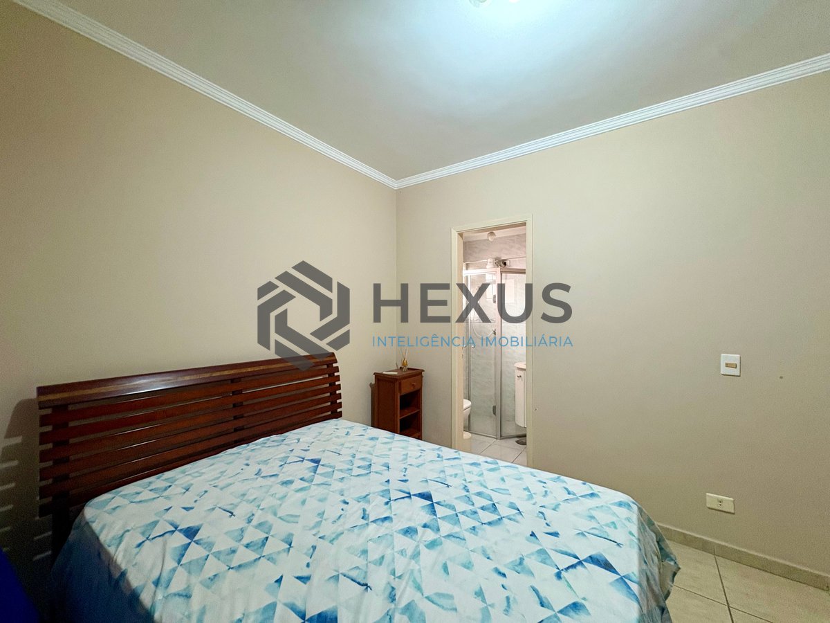 Foto 16 de Apartamento com varanda e lazer na Praia da Enseada, Guarujá