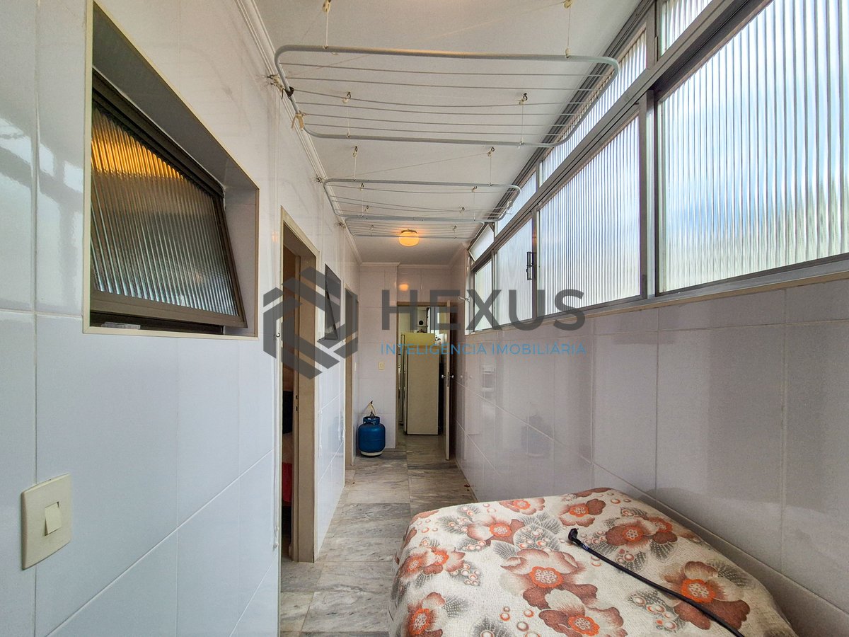 Foto 46 de Apartamento com varanda vista mar a 1 quadra da praia nas Pitangueiras, Guarujá