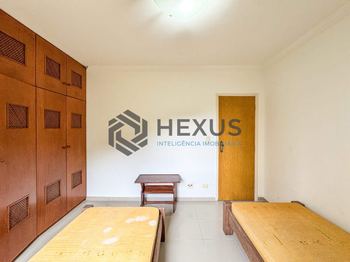 Foto 20 de Apartamento com varanda a 2 quadras da praia nas Pitangueiras, Guarujá