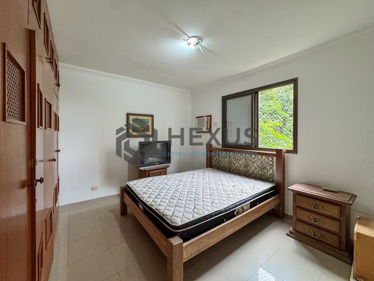 Foto 31 de Apartamento com varanda a 2 quadras da praia nas Pitangueiras, Guarujá