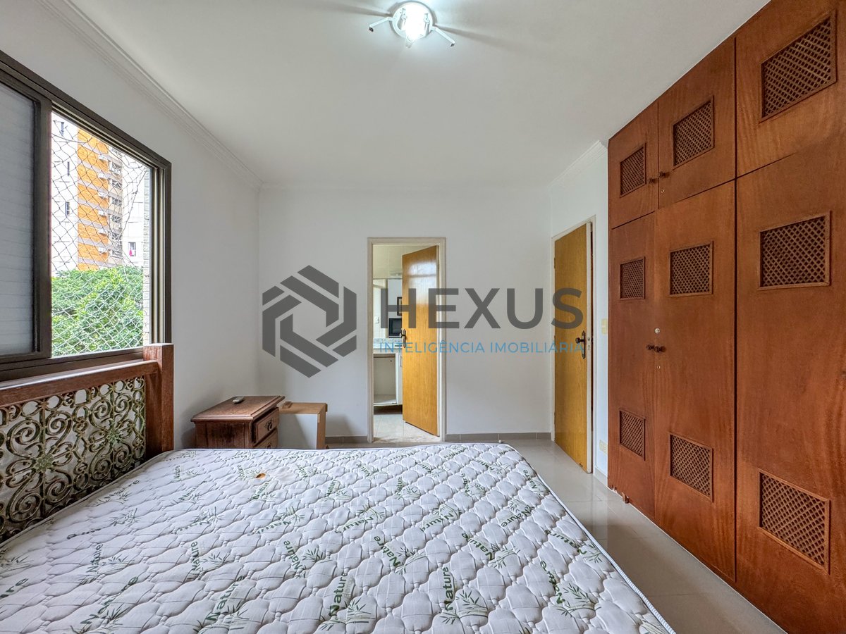 Foto 33 de Apartamento com varanda a 2 quadras da praia nas Pitangueiras, Guarujá