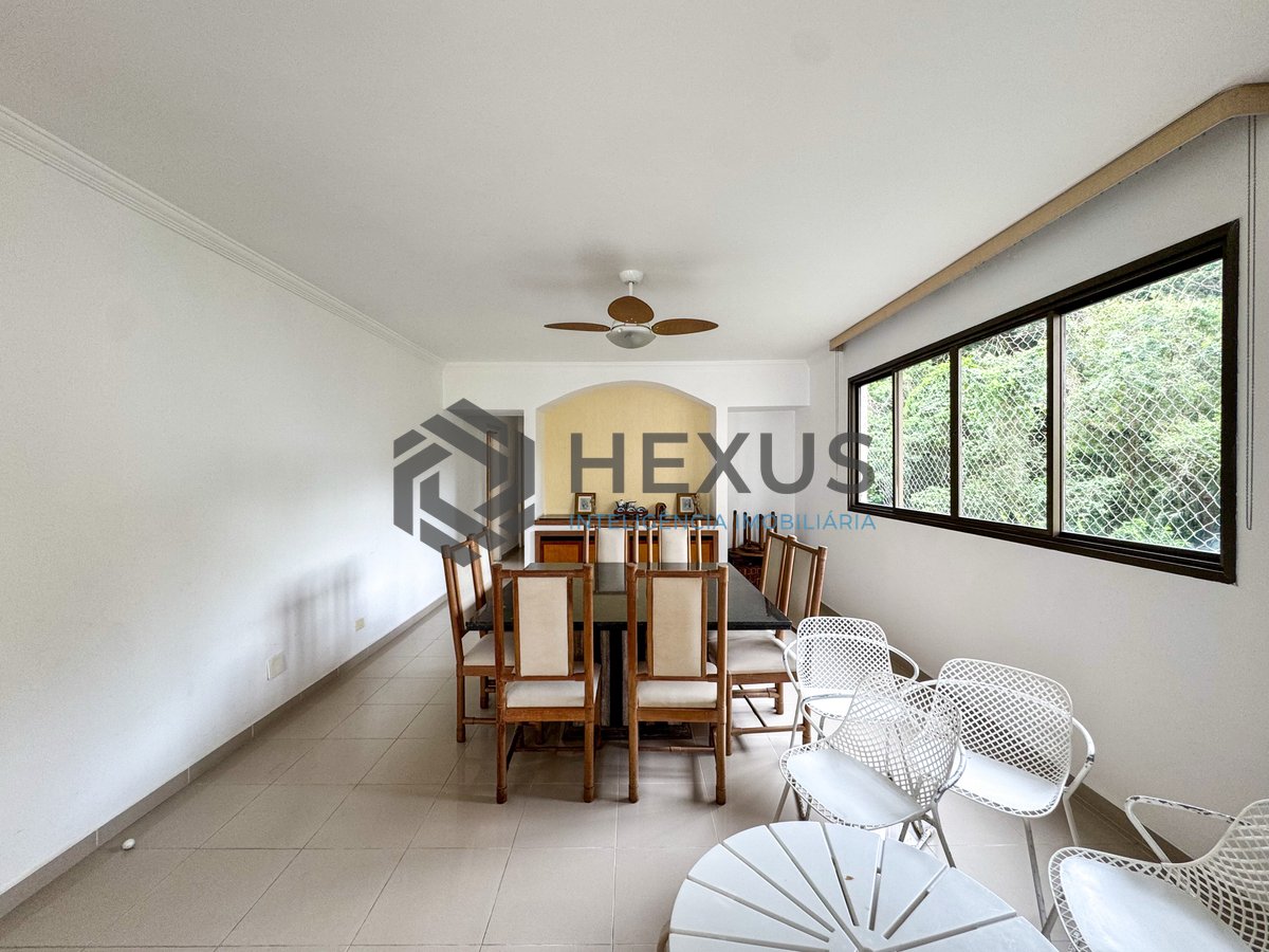 Foto 6 de Apartamento com varanda a 2 quadras da praia nas Pitangueiras, Guarujá