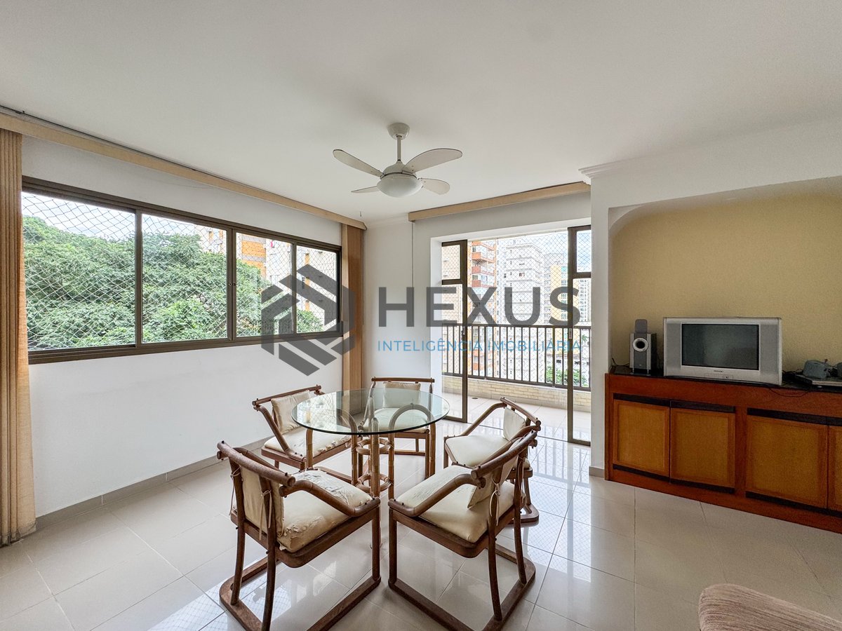 Foto 8 de Apartamento com varanda a 2 quadras da praia nas Pitangueiras, Guarujá