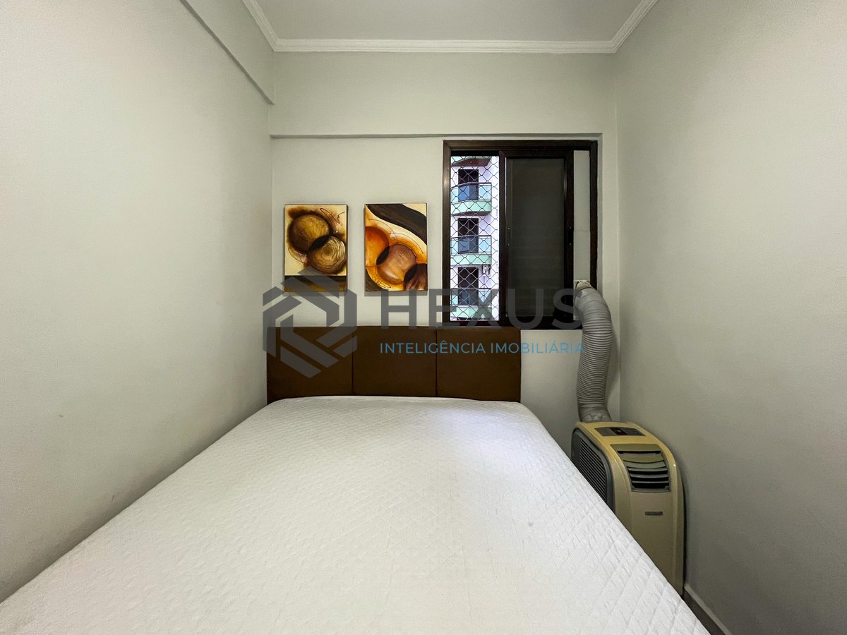Foto 21 de Apartamento com varanda e lazer na Praia da Enseada, Guarujá
