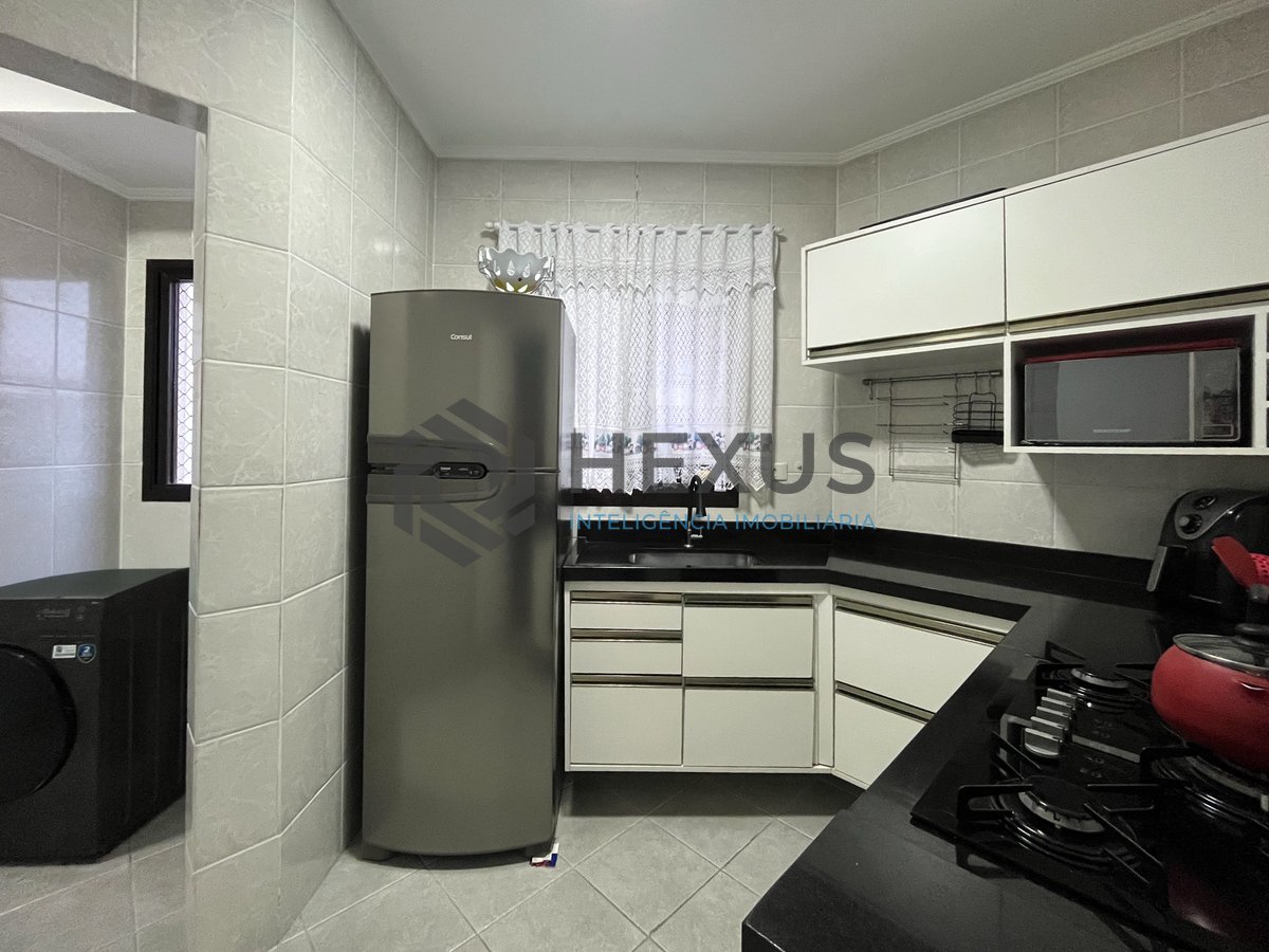 Foto 24 de Apartamento com varanda e lazer na Praia da Enseada, Guarujá