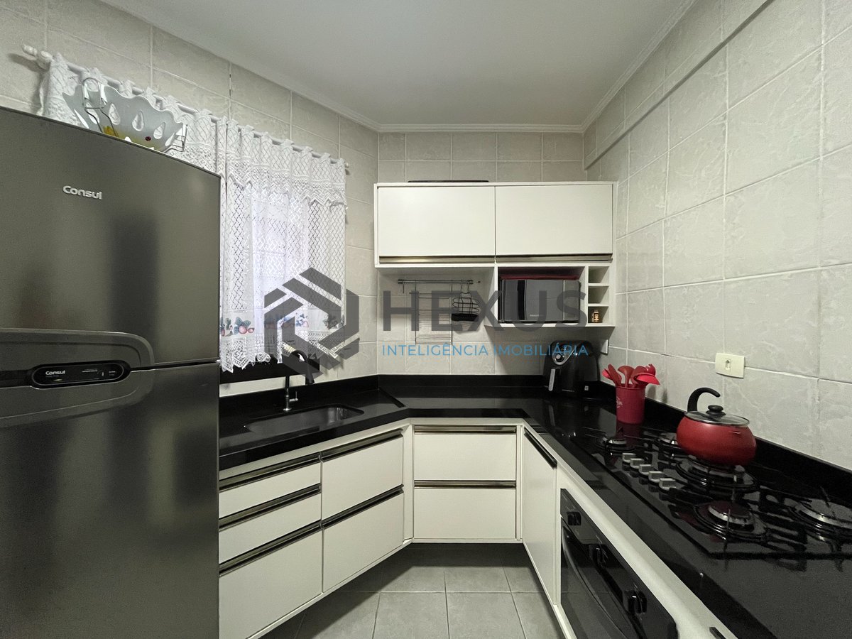 Foto 25 de Apartamento com varanda e lazer na Praia da Enseada, Guarujá