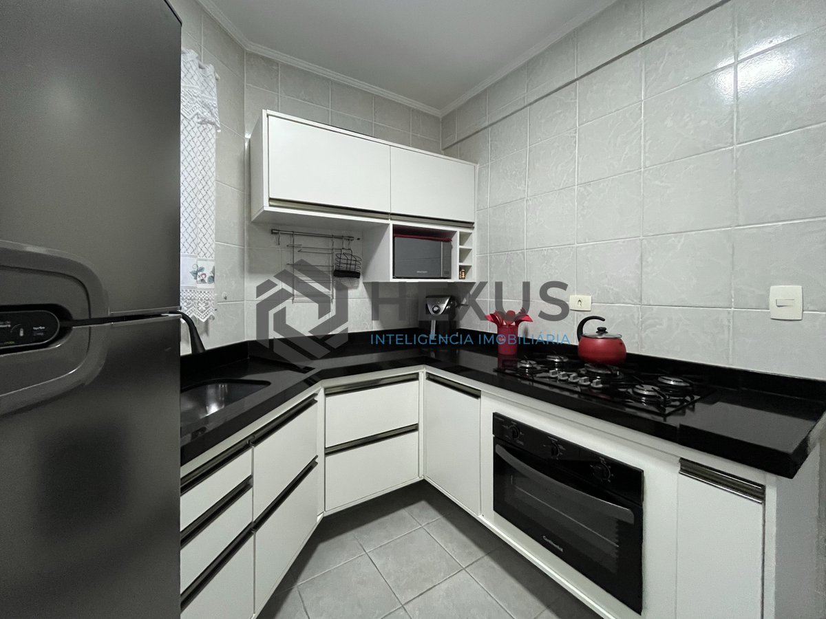 Foto 26 de Apartamento com varanda e lazer na Praia da Enseada, Guarujá