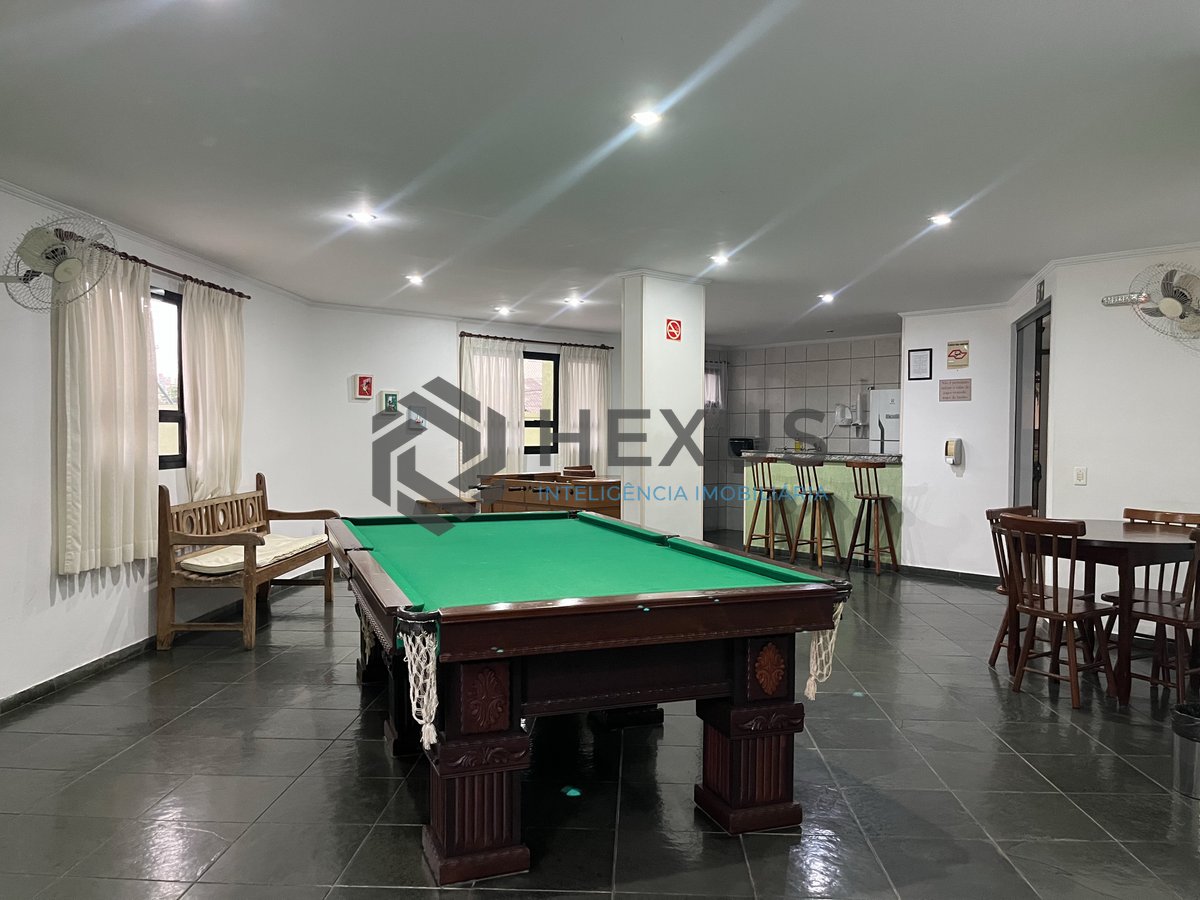 Foto 35 de Apartamento com varanda e lazer na Praia da Enseada, Guarujá