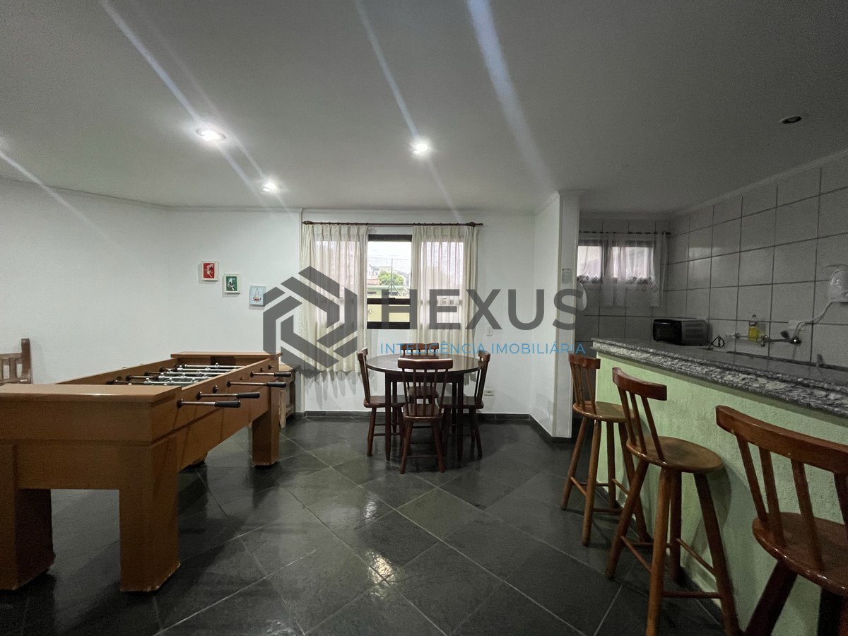 Foto 36 de Apartamento com varanda e lazer na Praia da Enseada, Guarujá