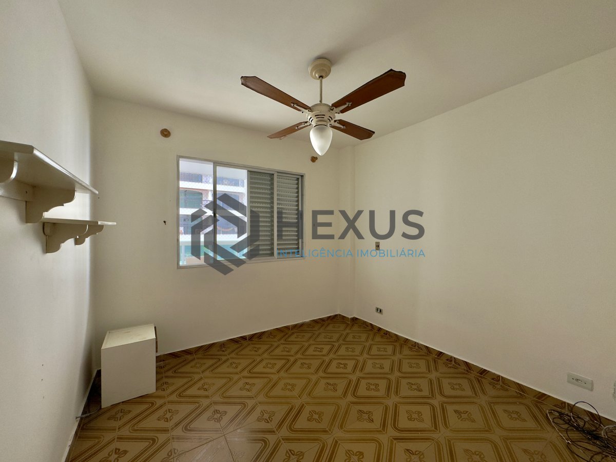 Foto 10 de Apartamento com varanda vista mar na quadra mar da Praia das Pitangueiras, Guarujá