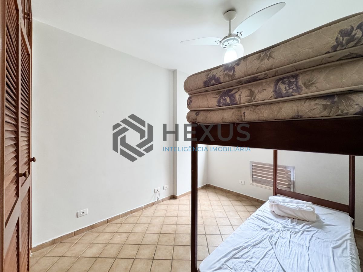 Foto 12 de Apartamento com varanda vista mar e lazer a 1 quadra da praia nas Pitangueiras, Guarujá