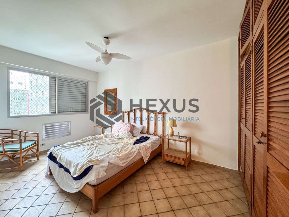 Foto 18 de Apartamento com varanda vista mar e lazer a 1 quadra da praia nas Pitangueiras, Guarujá