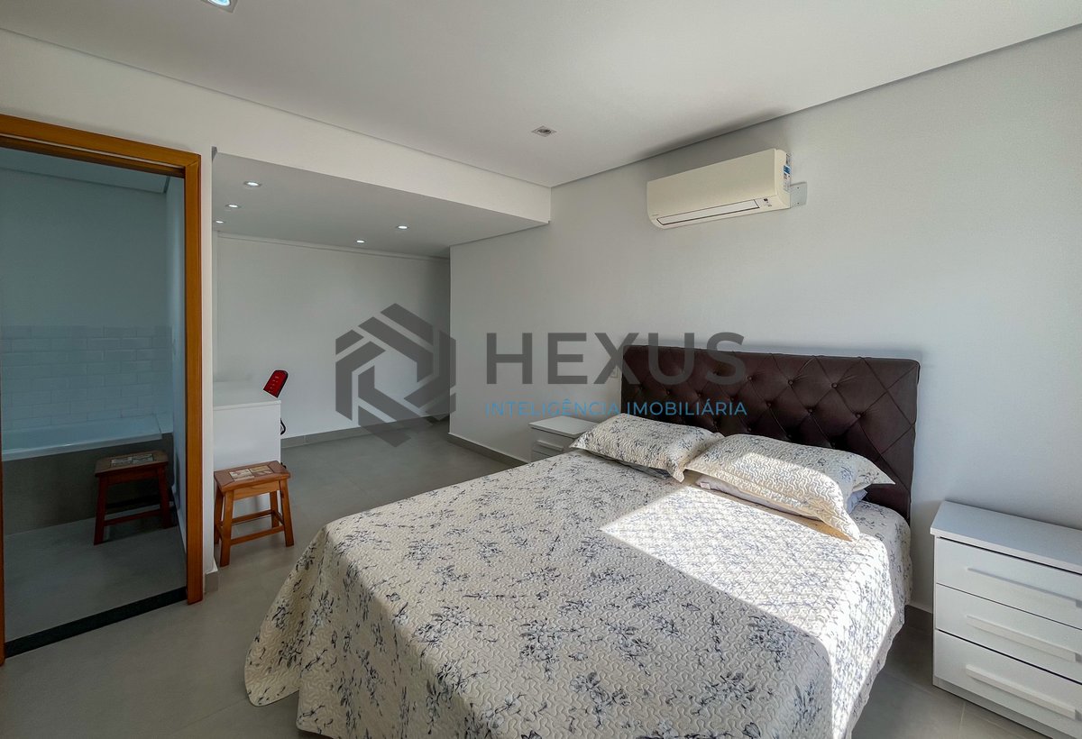 Foto 21 de Apartamento reformado com varanda gourmet vista mar a 1 quadra mar da praia nas Pitangueiras, Guarujá