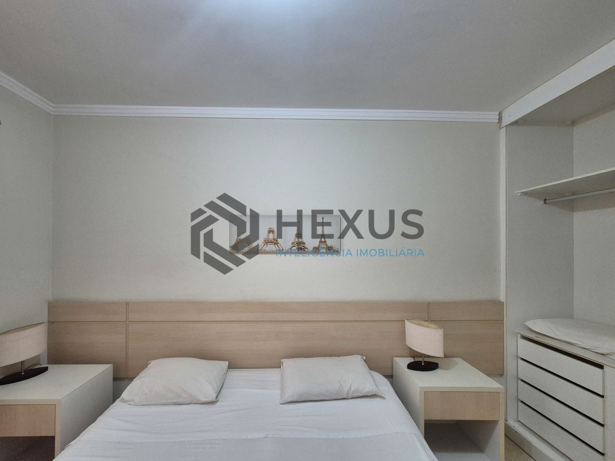 Foto 14 de Apartamento reformado com varanda e lazer nas Pitangueiras, Guarujá