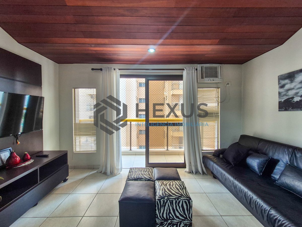 Foto 6 de Apartamento reformado com varanda e lazer nas Pitangueiras, Guarujá