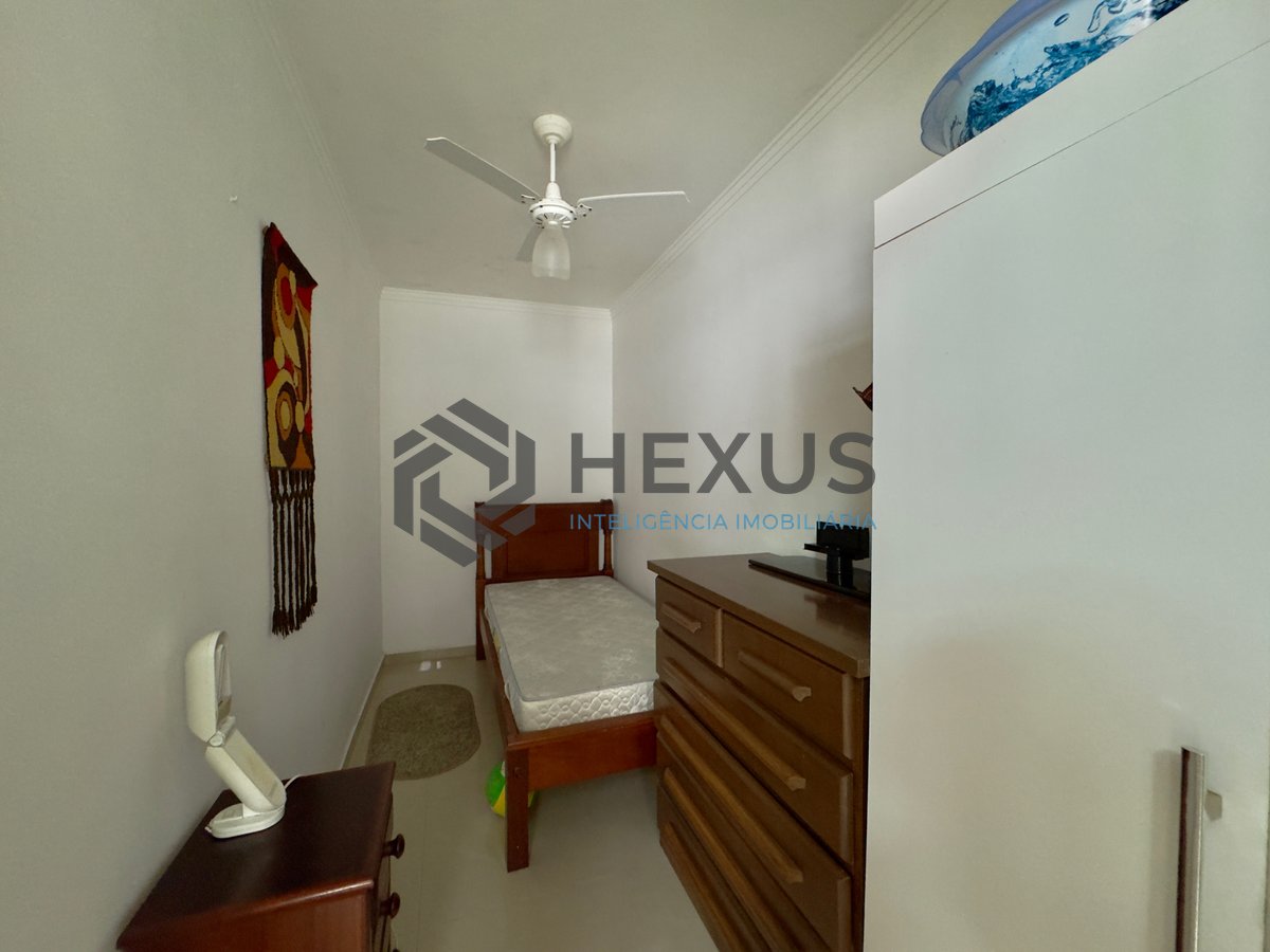 Foto 25 de Apartamento com varanda vista mar na quadra mar da Praia das Pitangueiras, Guarujá