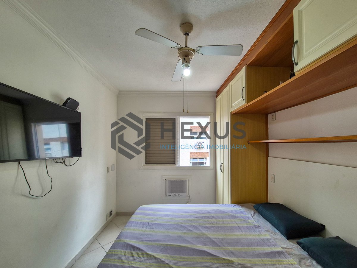 Foto 16 de Apartamento com varanda e lazer a 1 quadra da praia nas Pitangueiras, Guarujá