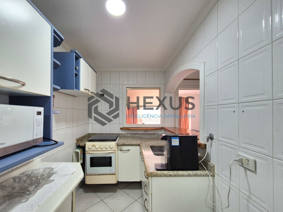 Foto 24 de Apartamento com varanda e lazer a 1 quadra da praia nas Pitangueiras, Guarujá