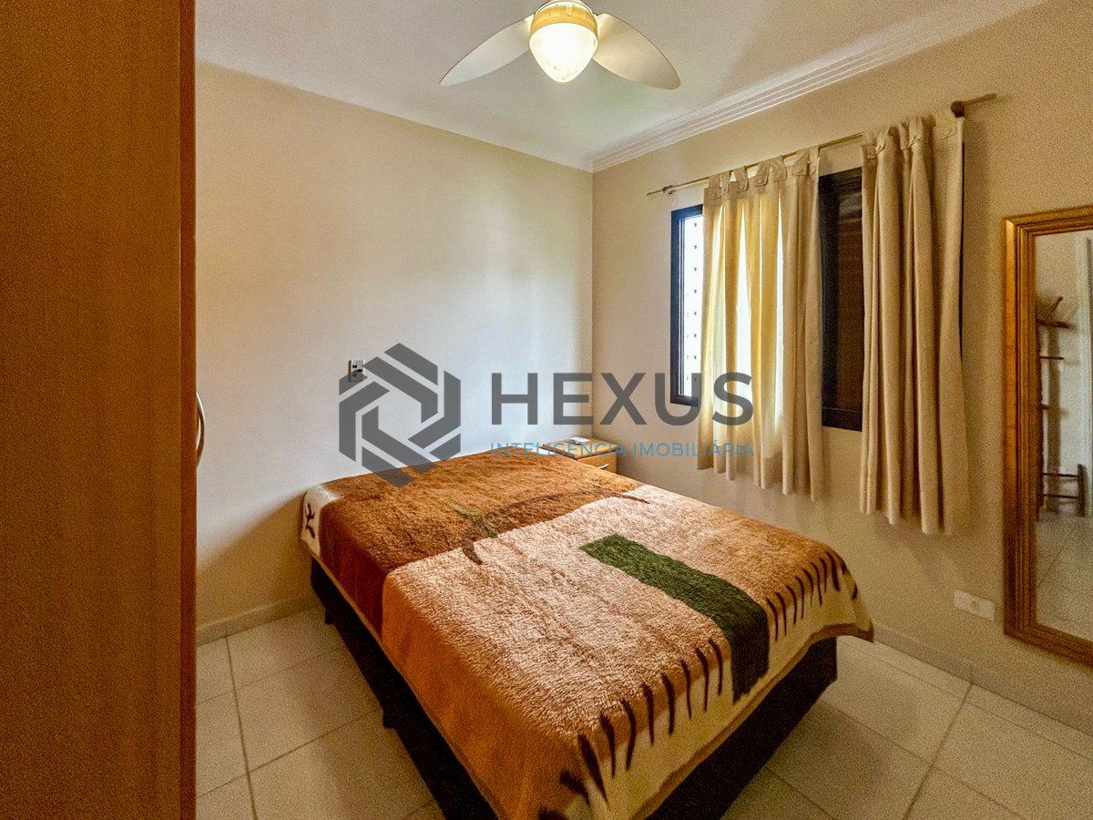 Foto 12 de Apartamento com varanda a 450 metros da praia no Jardim Astúrias, Guarujá