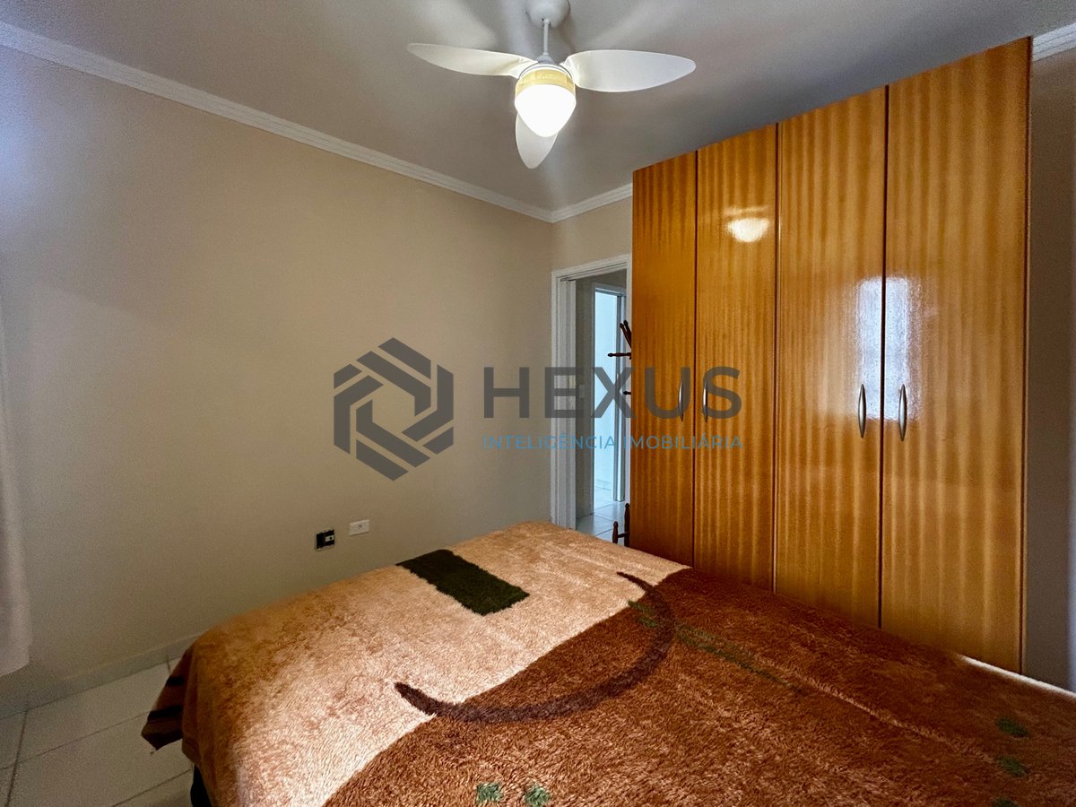 Foto 15 de Apartamento com varanda a 450 metros da praia no Jardim Astúrias, Guarujá