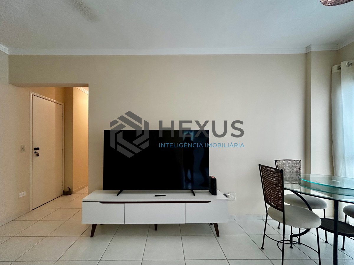 Foto 4 de Apartamento com varanda a 450 metros da praia no Jardim Astúrias, Guarujá