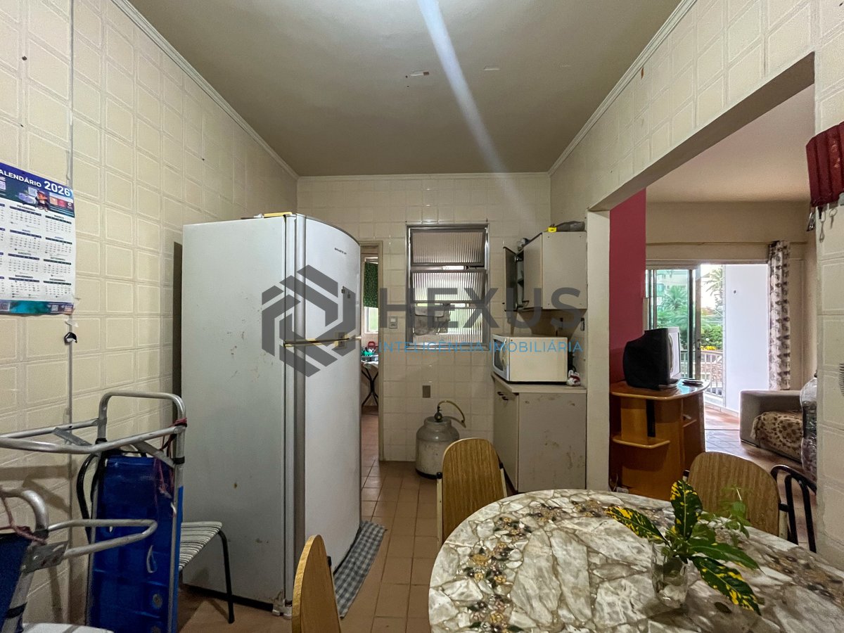 Foto 9 de Apartamento com varanda na Praia da Enseada, Guarujá