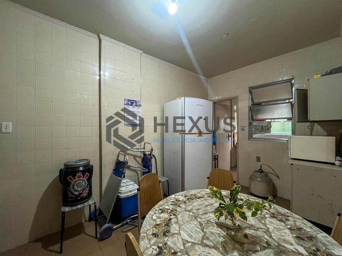 Foto 10 de Apartamento com varanda na Praia da Enseada, Guarujá