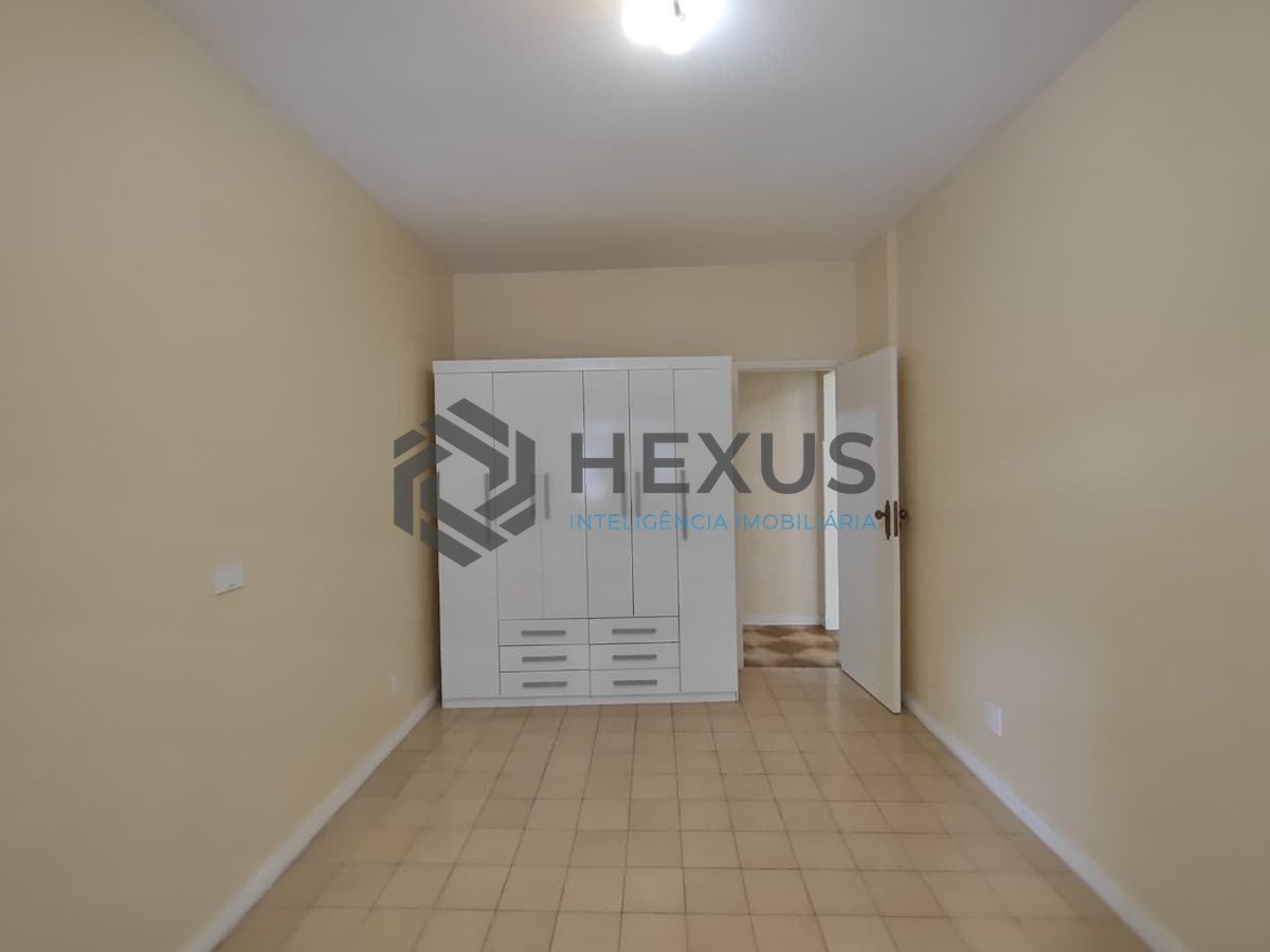 Foto 7 de Apartamento com varanda na Praia da Enseada, Guarujá