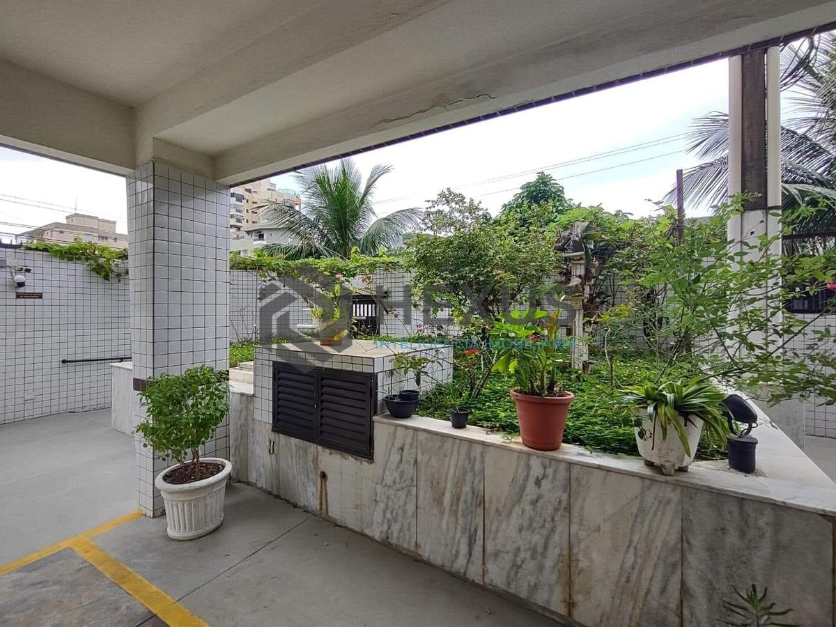 Foto 20 de Apartamento com varanda na Praia da Enseada, Guarujá
