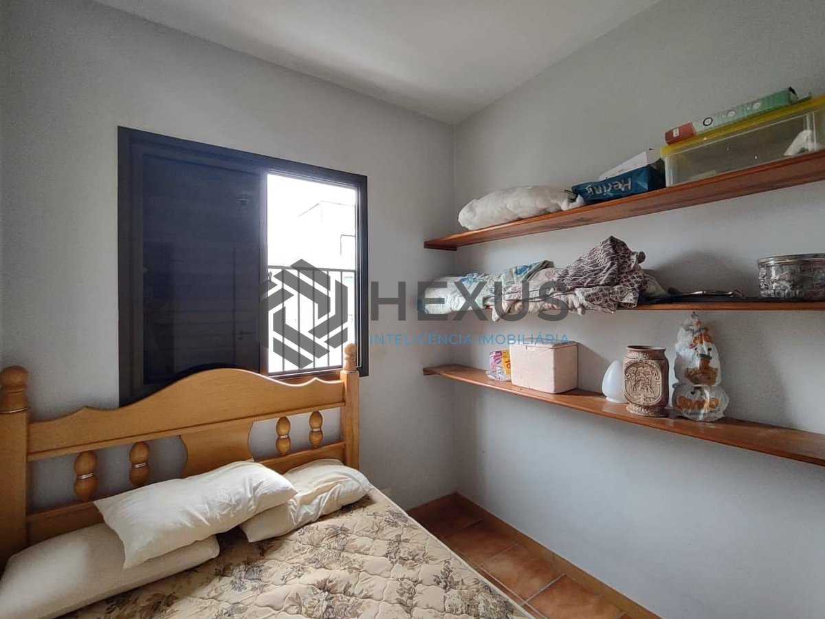 Foto 15 de Apartamento com varanda e lazer a 200 metros da Praia da Enseada, Guarujá