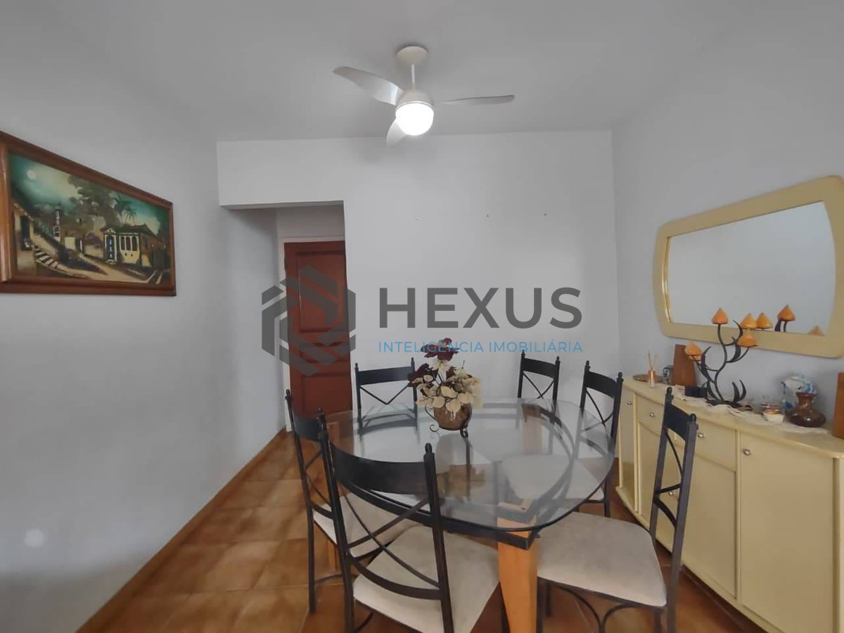 Foto 6 de Apartamento com varanda e lazer a 200 metros da Praia da Enseada, Guarujá