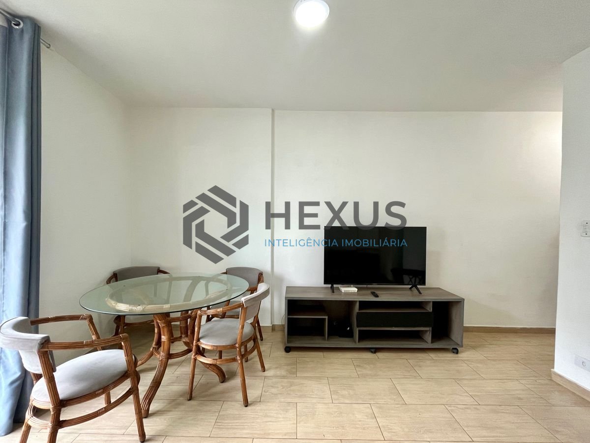 Foto 4 de Apartamento com varanda vista mar na beira mar da praia nas Pitangueiras, Guarujá