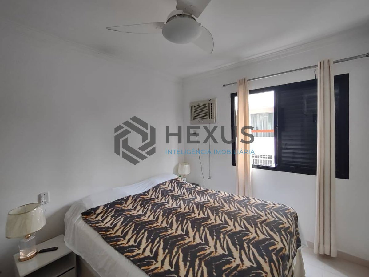 Foto 8 de Apartamento reformado com varanda e lazer na Praia da Enseada, Guarujá